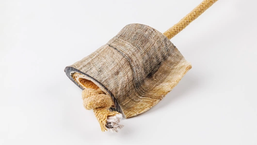 Лакомство для собак "Козий рог" на веревке