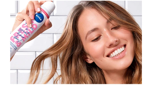 Шампунь сухой для волос Nivea с эффектом объема против жирного блеска 200 мл Шампунь сухой для волос Nivea с эффектом объема против жирного блеска 200 мл