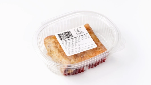 Штрудель с вишней и яблоком