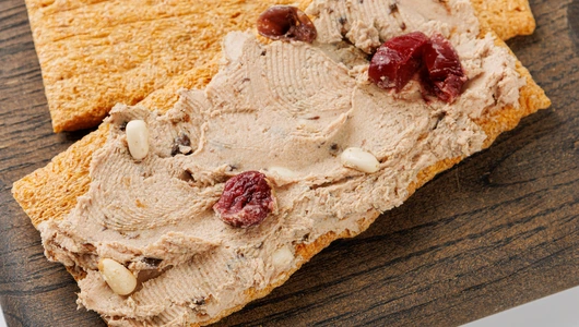 Паштет с куриной печенью и черносливом Паштет с куриной печенью и черносливом