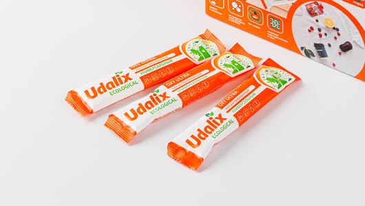 Пятновыводитель универсальный на основе активного кислорода, 25 стиков