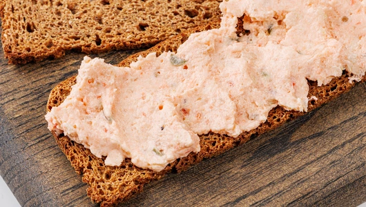 Форшмак из копченого лосося с марин. огурцами, 170 г