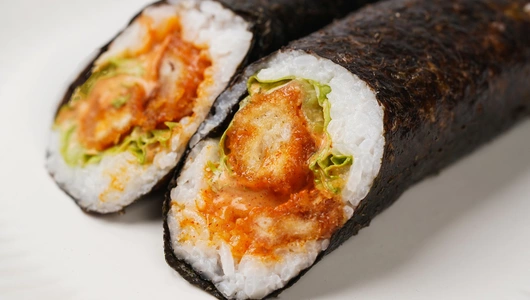 Ролл нори с креветкой