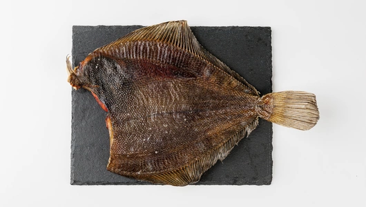 Камбала дальневосточная вяленая без головы с икрой, вес