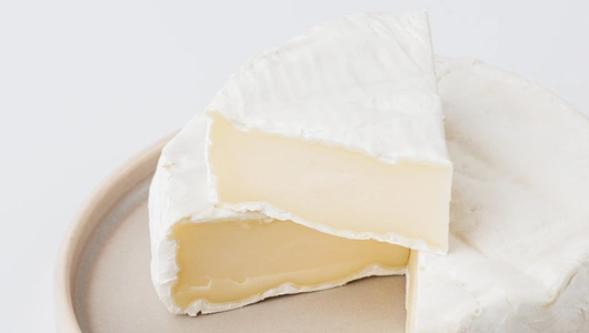 Сыр мягкий с белой плесенью "Камамбер Фитнес", 130 г