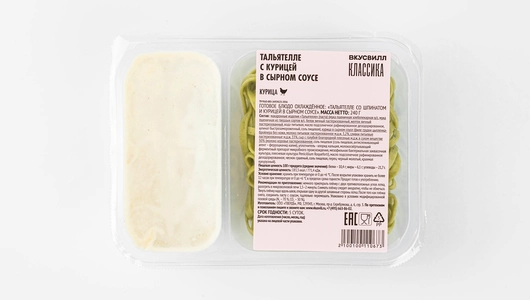 Тальятелле с курицей в сырном соусе