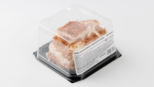 Рулет меренговый с вишней и какао