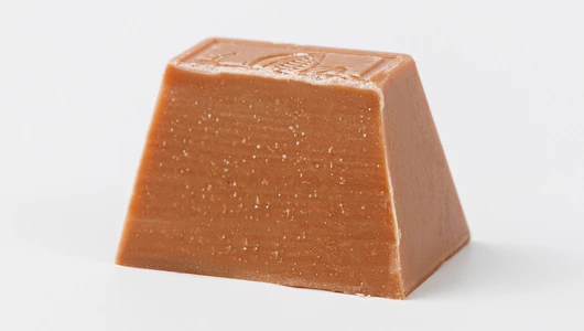 Шоколад молочный с клубникой, ВЕС Шоколад молочный с клубникой, ВЕС