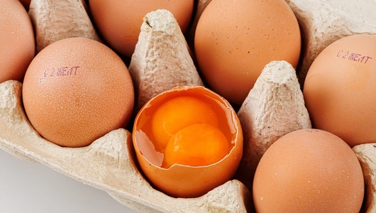 Яйцо куриное Волжанин двухжелтковое 10 шт Яйцо куриное Волжанин двухжелтковое 10 шт