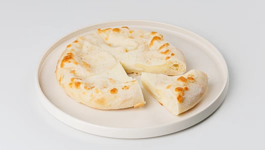 Хачапури по-мегрельски "5 сыров" Хачапури по-мегрельски "5 сыров"