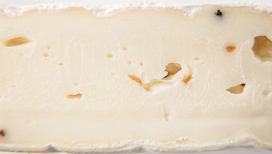 Сыр "Камамбер" с черным трюфелем, 125 г