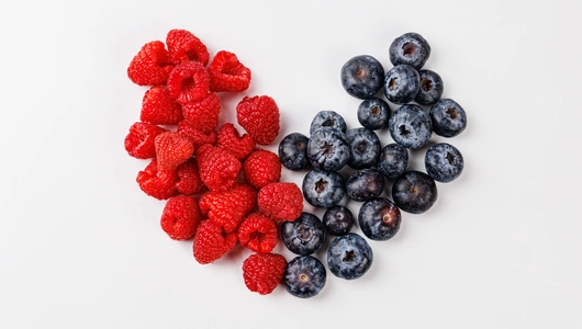 Ассорти ягодное (голубика, малина) "Сердце", 200 г