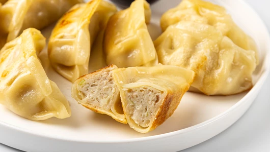 Гёдза с цыпленком-бройлером, зам. Гёдза с цыпленком-бройлером, зам.