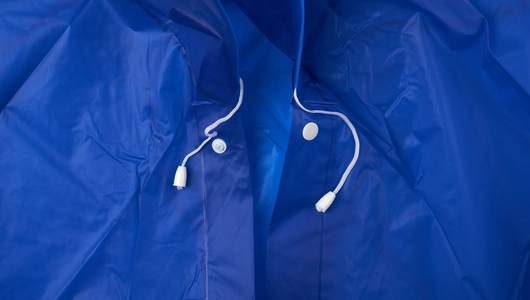 Плащ-дождевик с капюшоном на кнопках (взрослый), в ассортименте