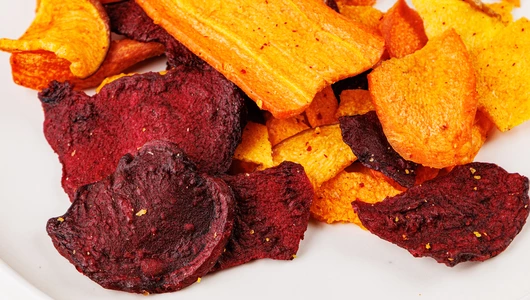 Снеки хрустящие из свеклы, тыквы и моркови