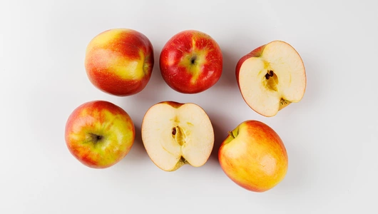 Яблоко красное Азербайджан