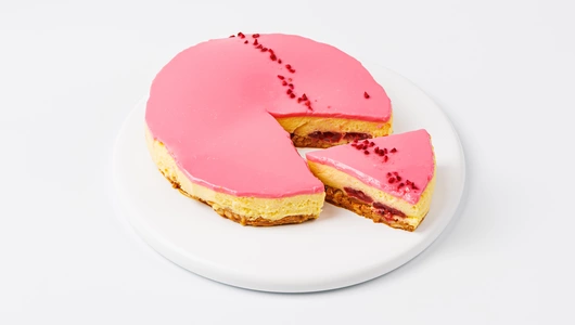 Торт муссовый "Яманго" с малиновым конфи