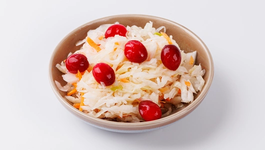 Капуста квашеная с морковью и клюквой Капуста квашеная с морковью и клюквой
