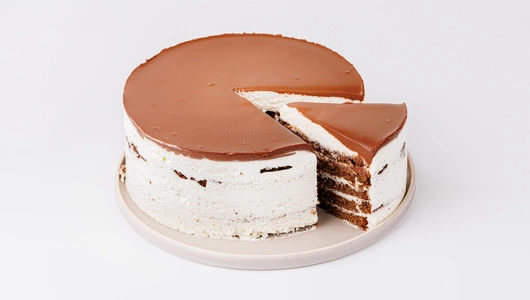 Торт "Белые ночи" с сырным кремом, 1,1 кг Торт "Белые ночи" с сырным кремом, 1,1 кг