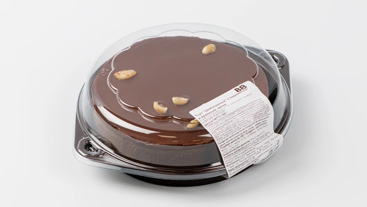 Торт "Шоколадный" с&nbsp;карамелью и&nbsp;арахисом, веган