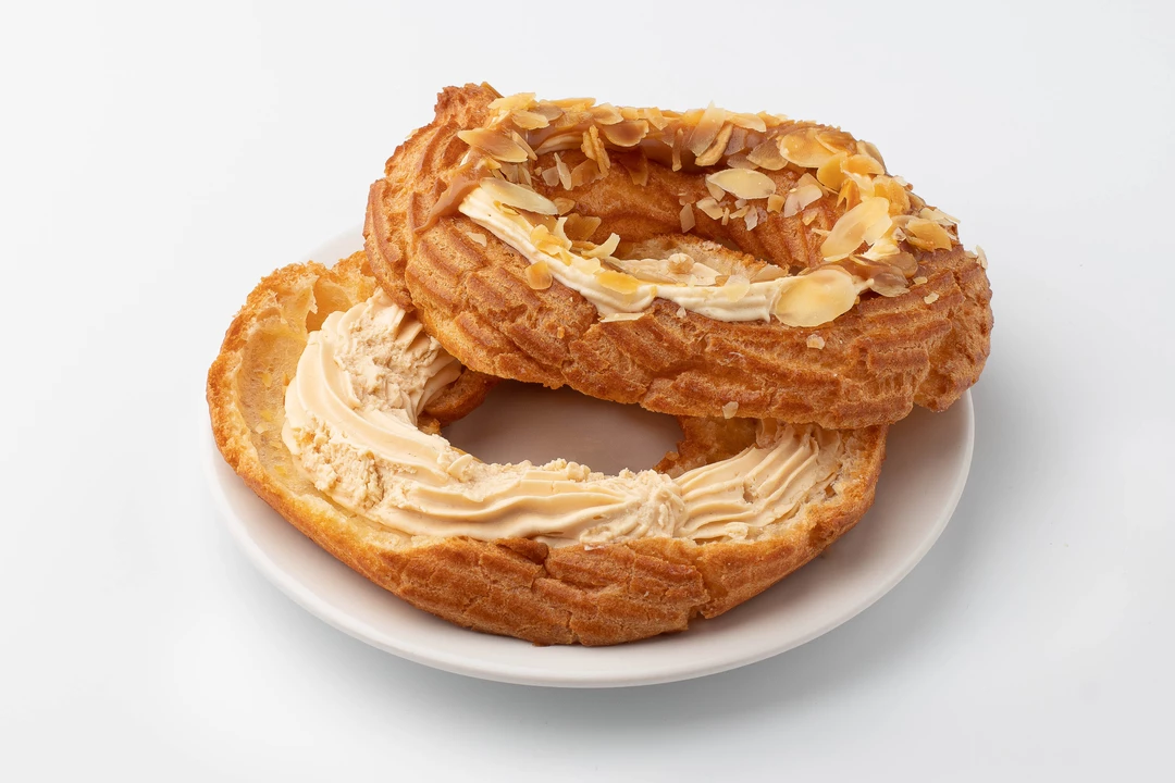 Le Paris Brest десерт