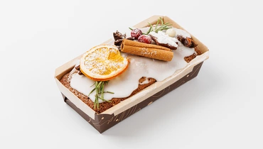 Изображение товара Рождественский морковный кекс с орехами, цукатами и апельсиновым соком