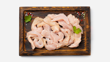 Изображение товара Аз из филе индейки ВкусВилл — диетическое мясо для блюд