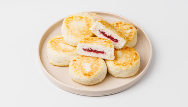 Изображение товара Сырники с малиновой начинкой, замороженные, ВкусВилл