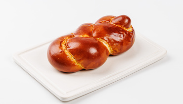 Изображение товара Брецель-бриошь со сладким бататом от ВкусВилл