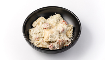 Изображение товара Равиоли с морским крабом, креветками и томатами в сливочном соусе песто 255 г