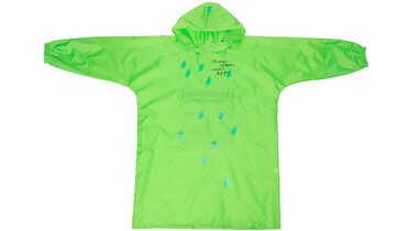 Изображение товара Дождевик-анорак с принтом ВкусВилл для защиты от дождя и поддержки фонда