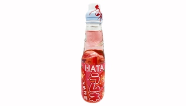 Изображение товара Напиток газированный Ramune со вкусом клубники стекло 200 мл, Япония