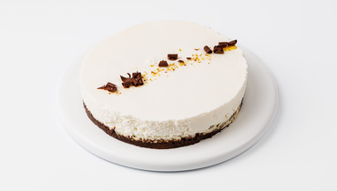 Изображение товара Торт Монтблан замороженный воздушный с шоколадом и вафельной крошкой