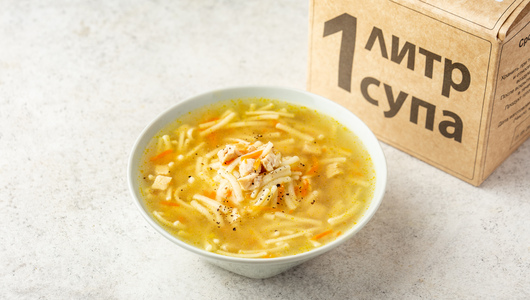 Суп «Куриный» с домашней лапшой, 1 кг с бесплатной доставкой на дом из «ВкусВилл» | Москва и область